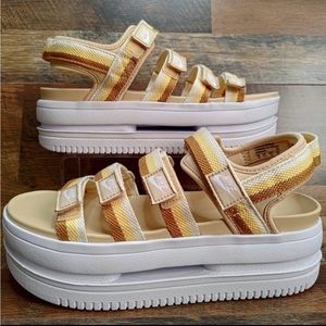 Nike icon sandals - never worn. BRAND NEW!